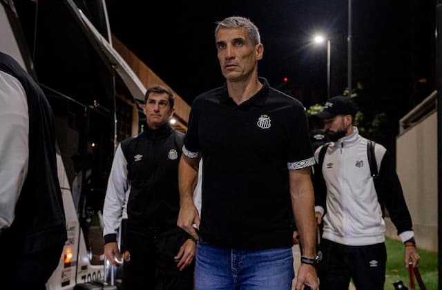 Santos avalia permanência de Vojvoda após empate com o Mirassol