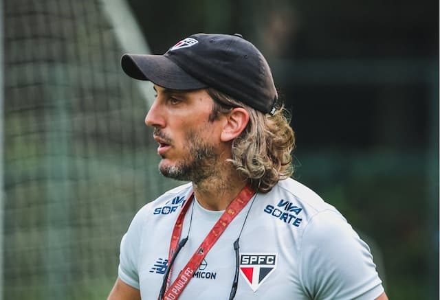 Zubeldía, sobre 2025 do São Paulo: “Seremos campeões da Libertadores"