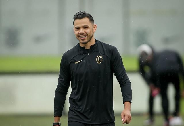 Imagem da noticia Justiça bloqueia R$ 1 milhão do Corinthians por dívida relacionada a Romero