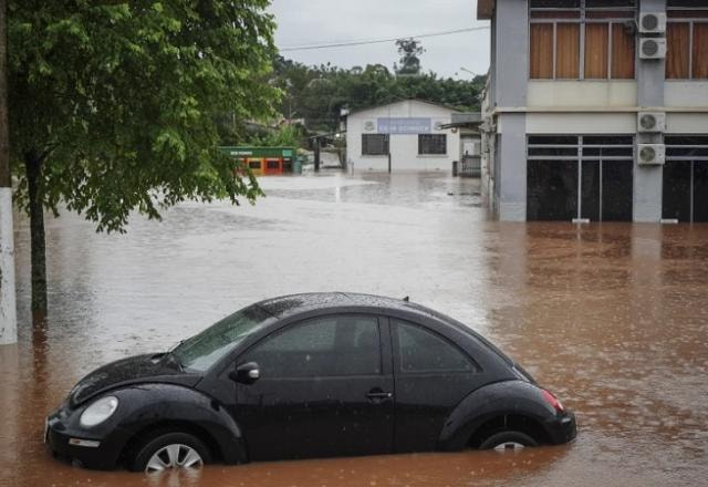 Imagem da noticia Conmebol adia mais jogos de Grêmio e Internacional por enchentes