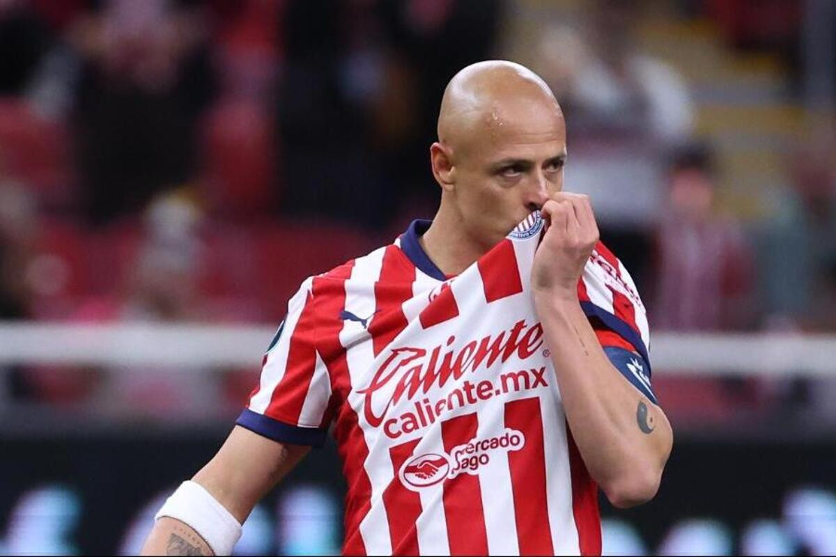 Imagem da noticia Federação Mexicana pune Chicharito, ex-United, por comentários sexistas