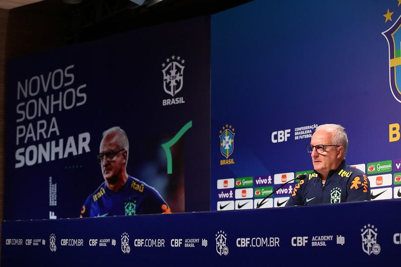 Imagem da noticia "O Brasil tem que aprender a jogar sem Neymar", afirma Dorival