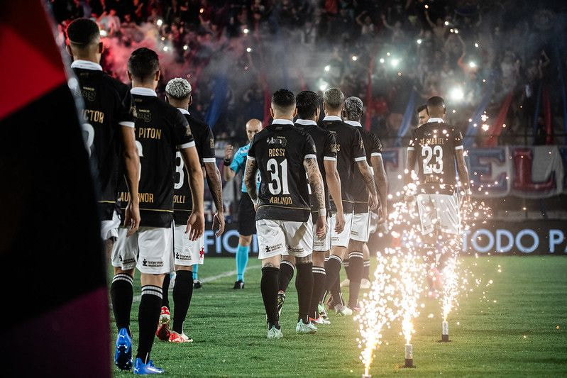 Imagem da noticia SBT fecha acordo para transmitir jogos do Vasco no Carioca 2024