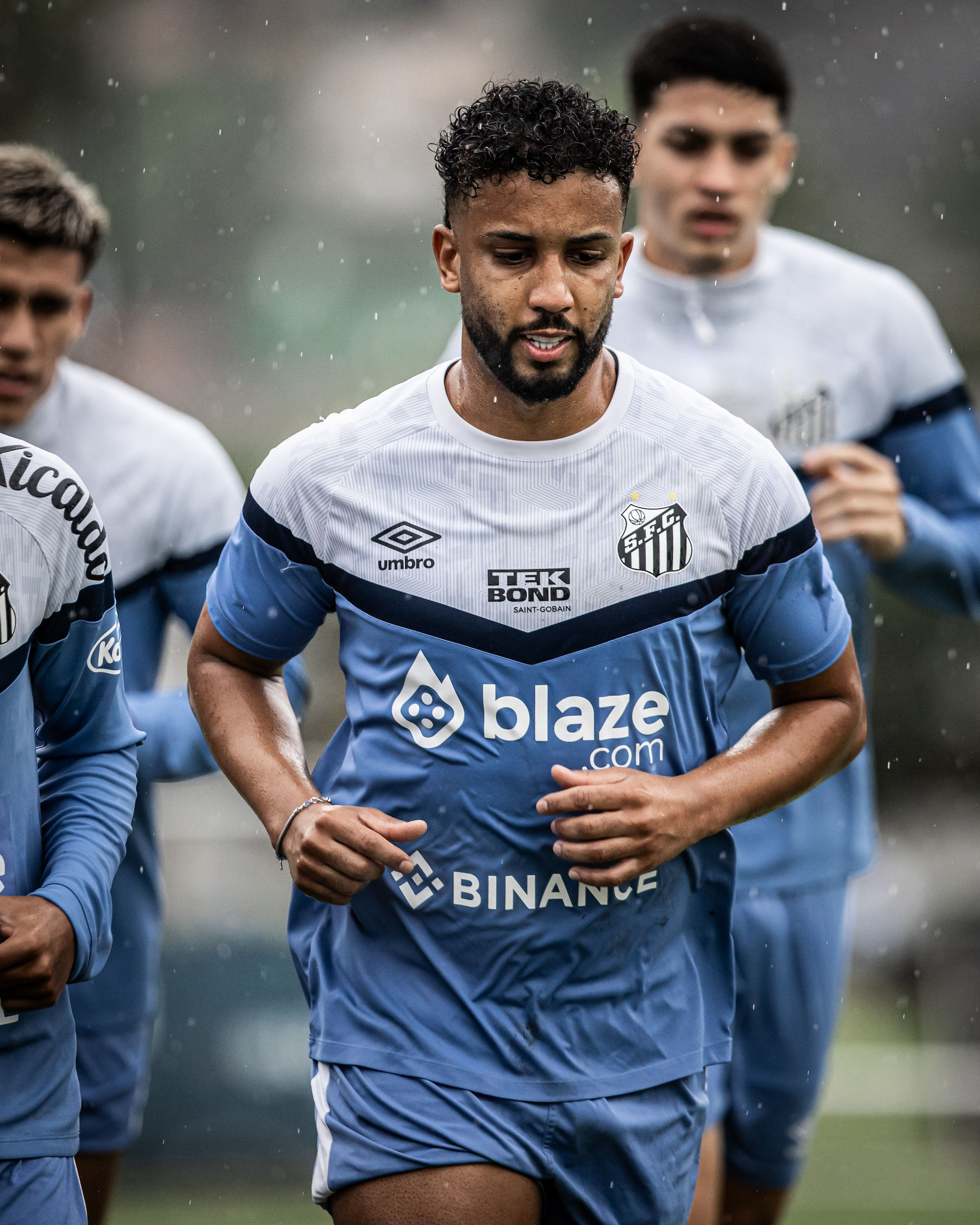 Imagem da noticia Santos anuncia saída do lateral Jorge, que retorna ao Palmeiras