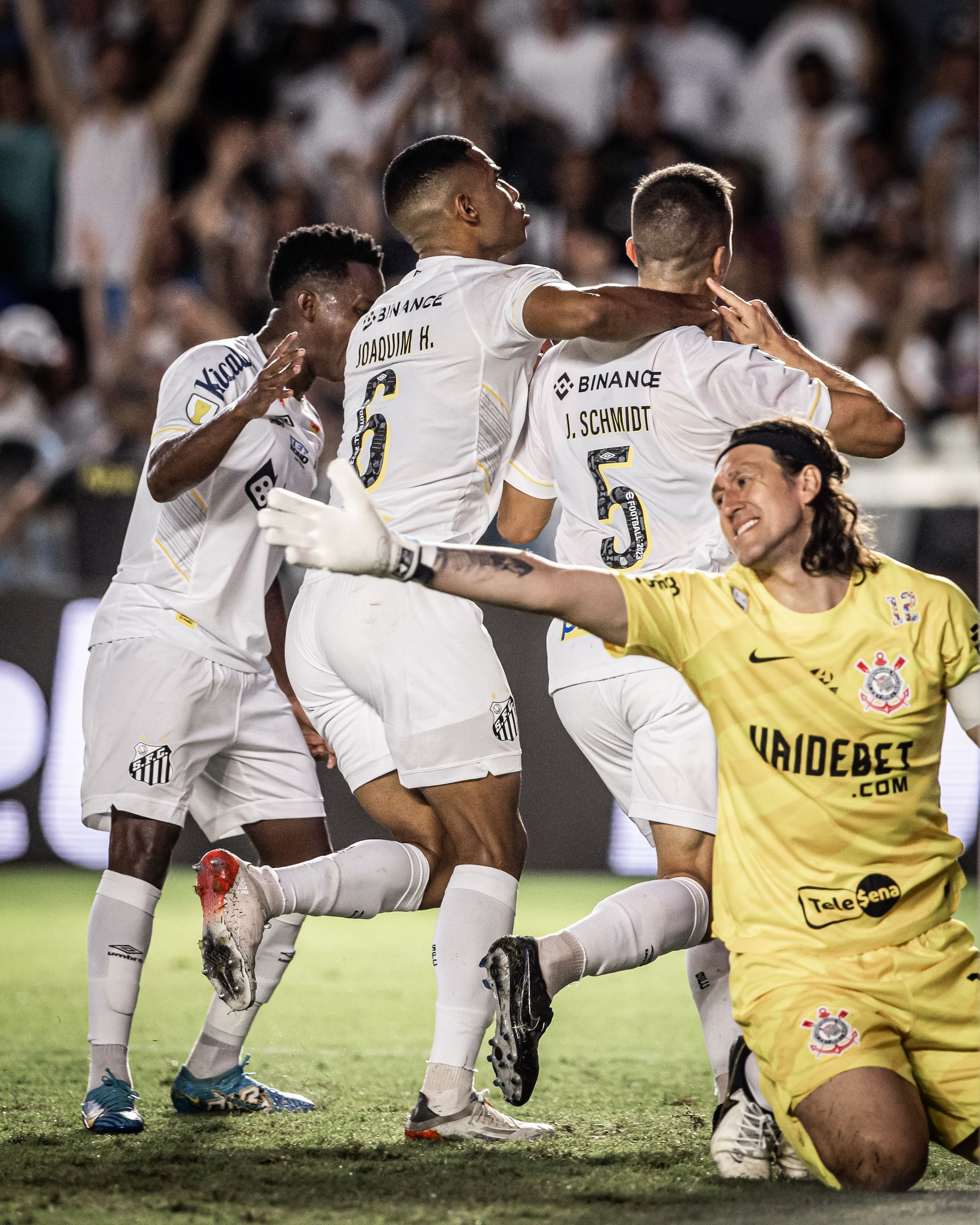 Imagem da noticia Santos vence Corinthians, que tem pior início de temporada da história