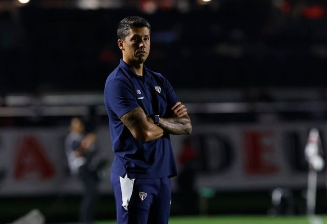 Imagem da noticia Thiago Carpini é demitido após derrota do São Paulo para o Flamengo