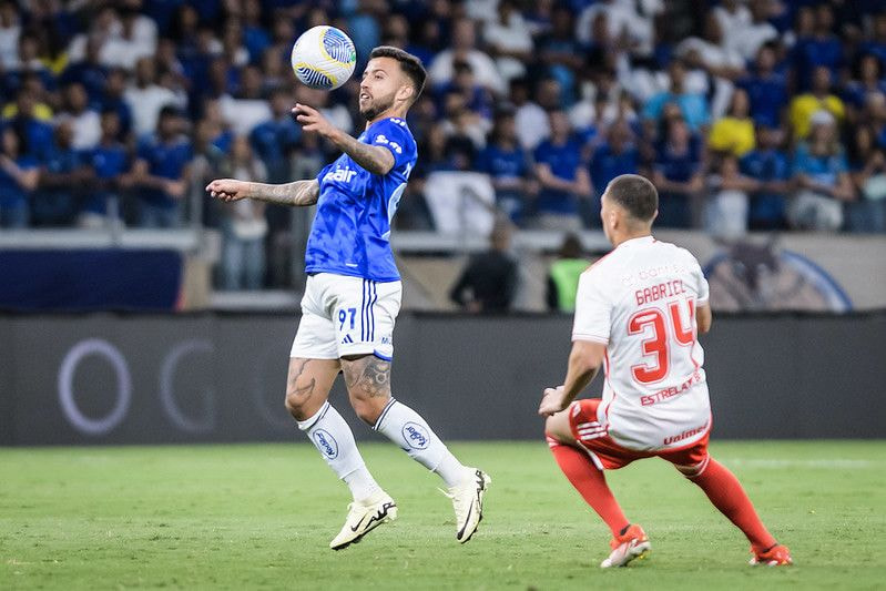 Imagem da noticia Cruzeiro perde pênalti e fica no empate com o Internacional
