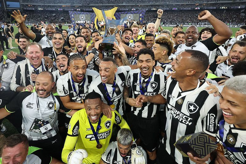 Imagem da noticia Botafogo tricampeão; confira os maiores campeões Brasileiros