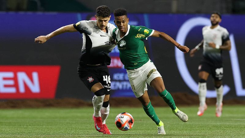 Palmeiras x Corinthians: prováveis escalações, onde assistir ao vivo e desfalques