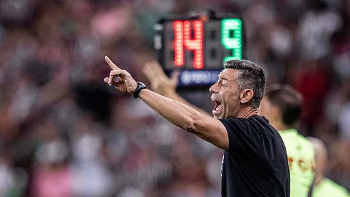 Pedro Caixinha é demitido do Santos após sequência ruim