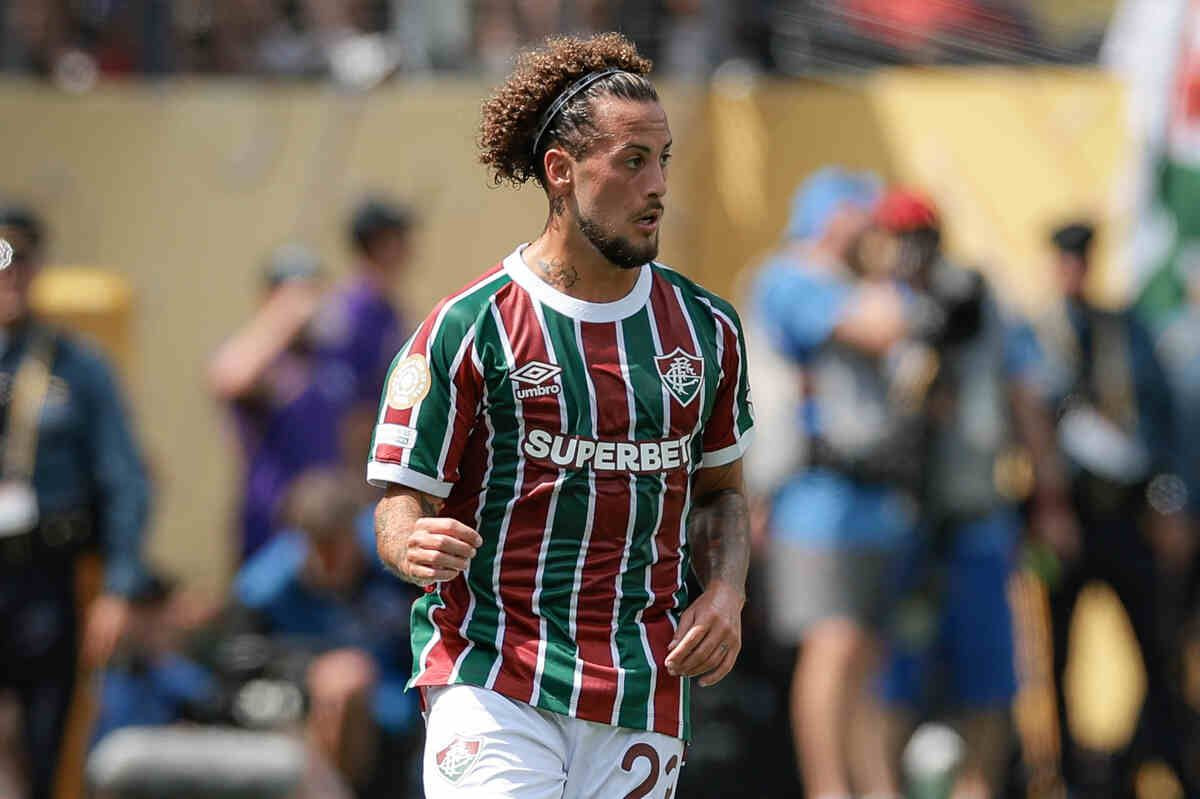 Imagem da noticia Guga deve ser titular em jogo decisivo do Fluminense