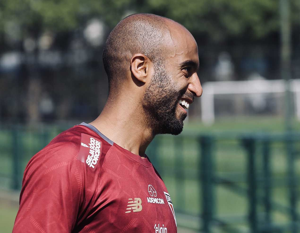 Imagem da noticia São Paulo vê um "novo Lucas" após artroscopia e projeta retorno