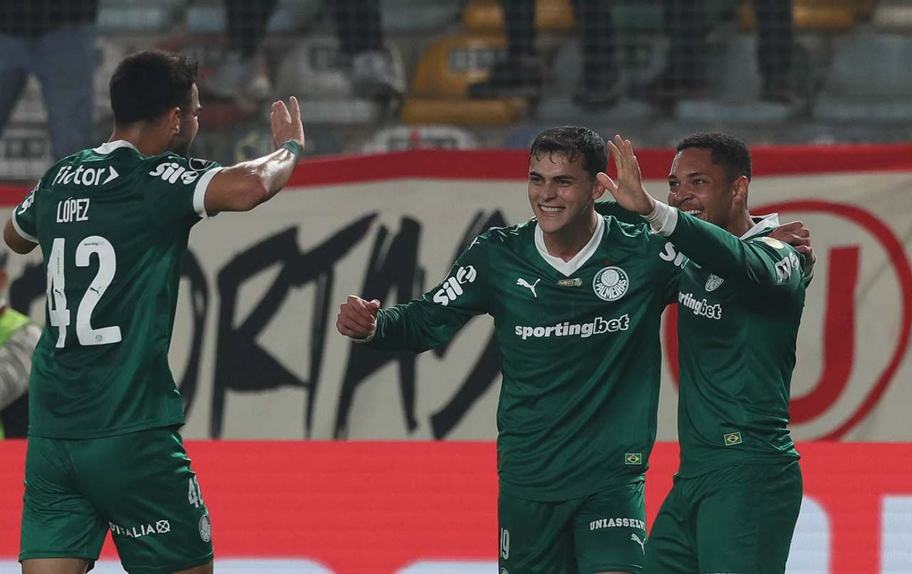 Imagem da noticia Palmeiras encara River Plate para defender ''invencibilidade internacional''