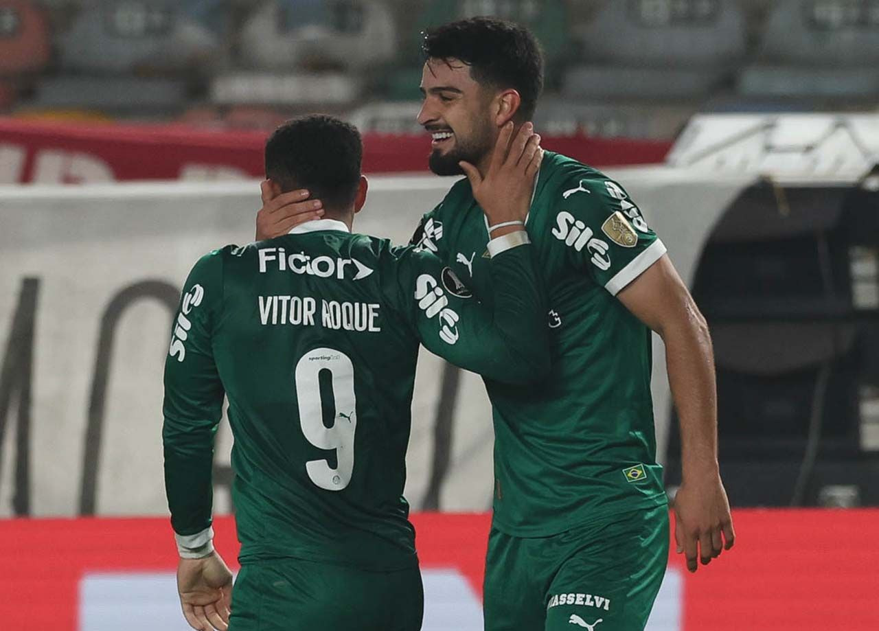 Imagem da noticia Aprovada? Flaco López e Vitor Roque comentam sobre dupla que brilhou em goleada no Palmeiras