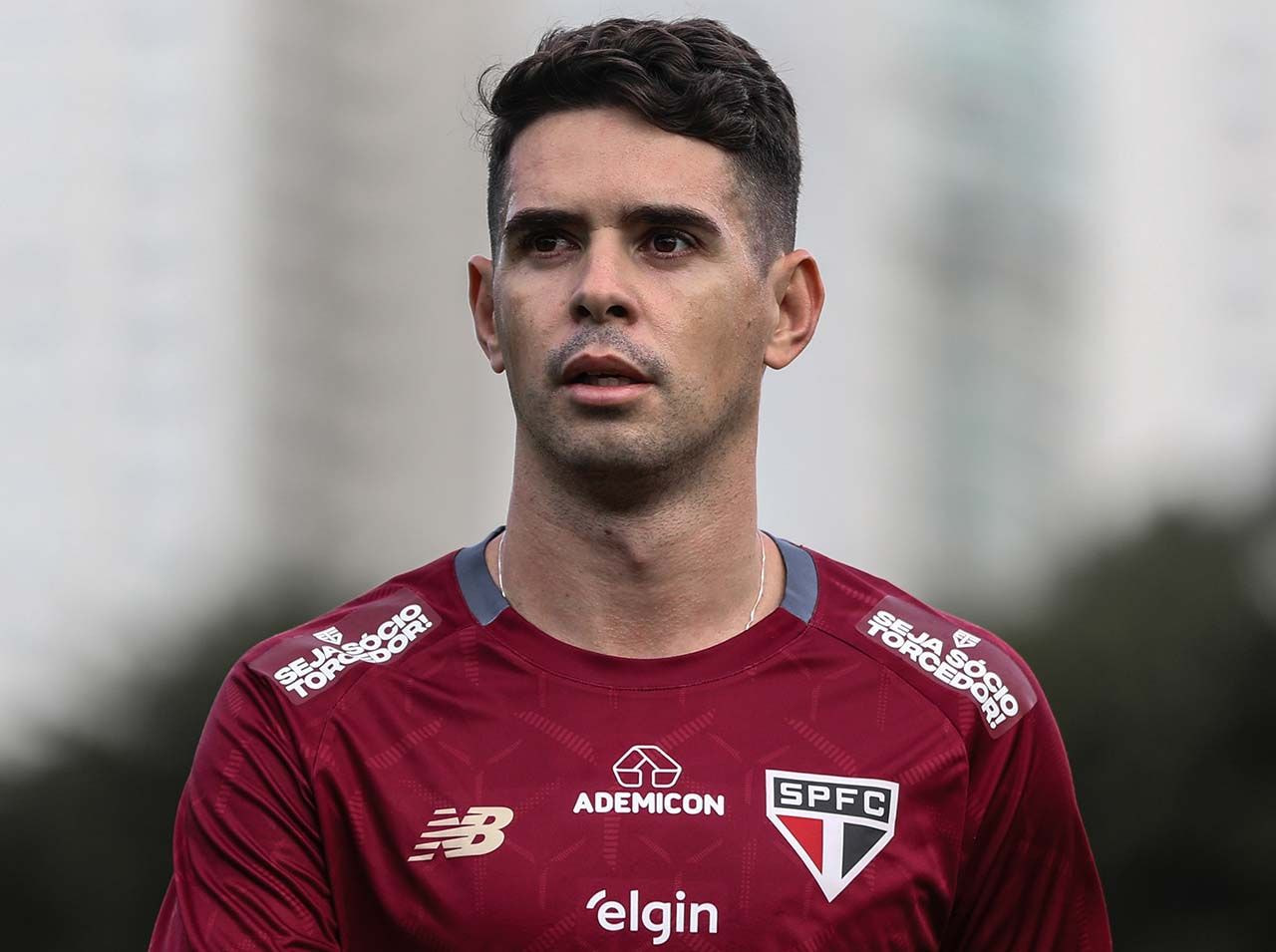 Imagem da noticia Oscar volta a treinar no gramado na reapresentação do São Paulo
