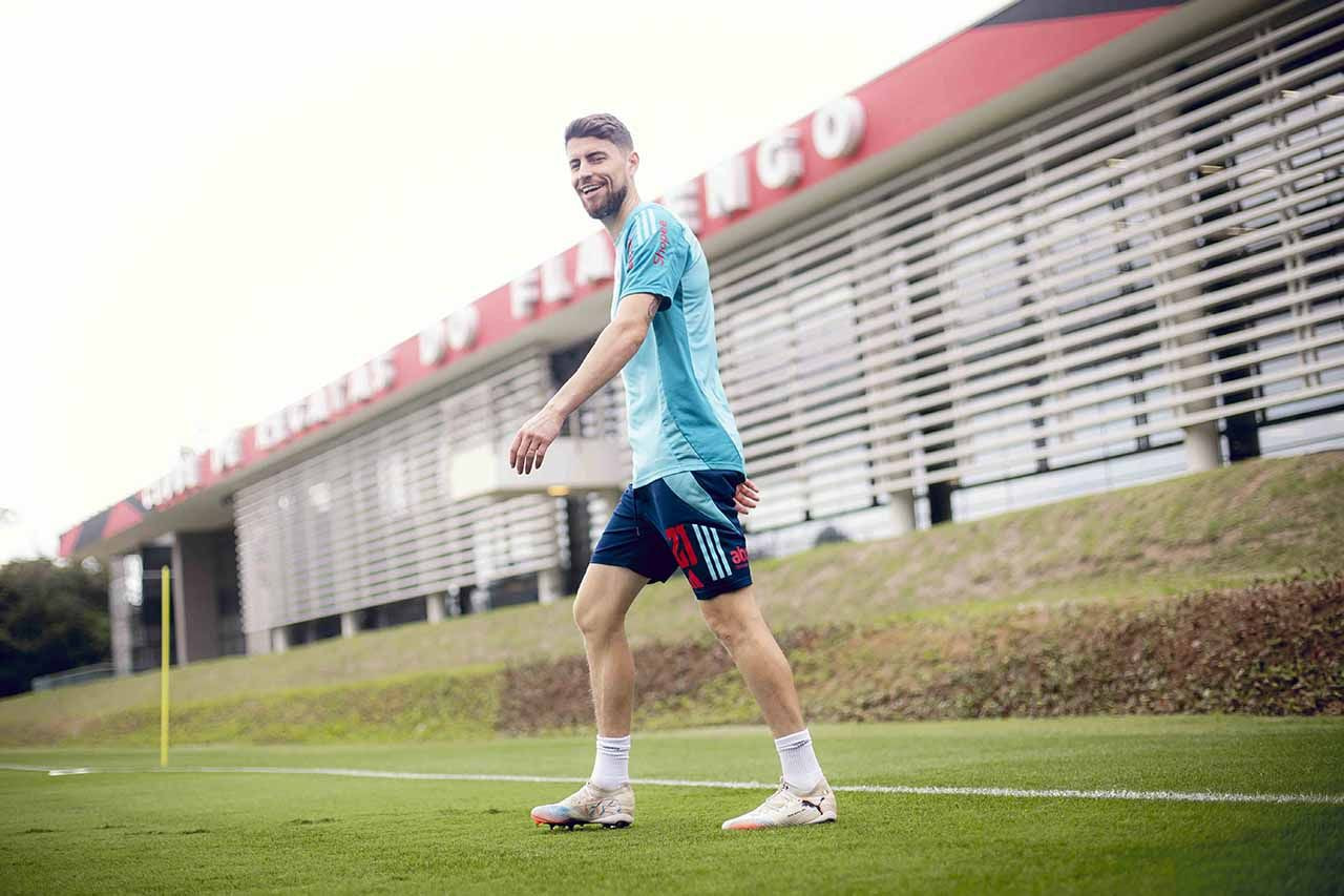 Imagem da noticia Flamengo atualiza situação de jogadores lesionados