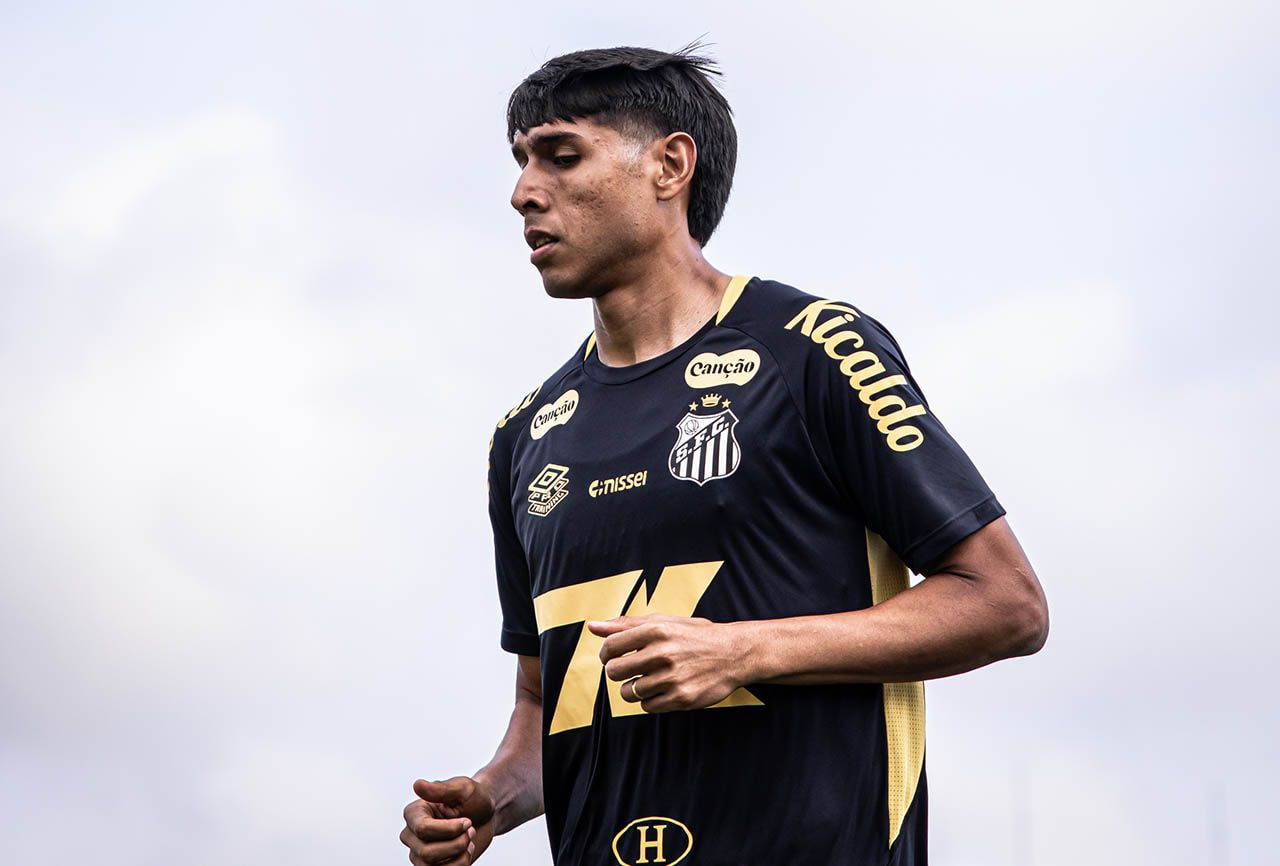 Imagem da noticia Alexis Duarte é convocado pelo Paraguai e vira baixa no Santos em clássico
