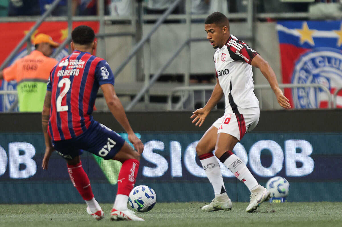 Imagem da noticia Após revés, muro da sede do Flamengo é pichado com crítica a Samuel Lino