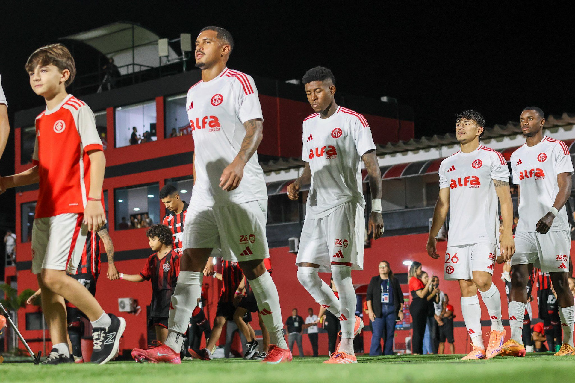 Imagem da noticia Internacional entra em alerta com jejum de gols e aproximação do Z4