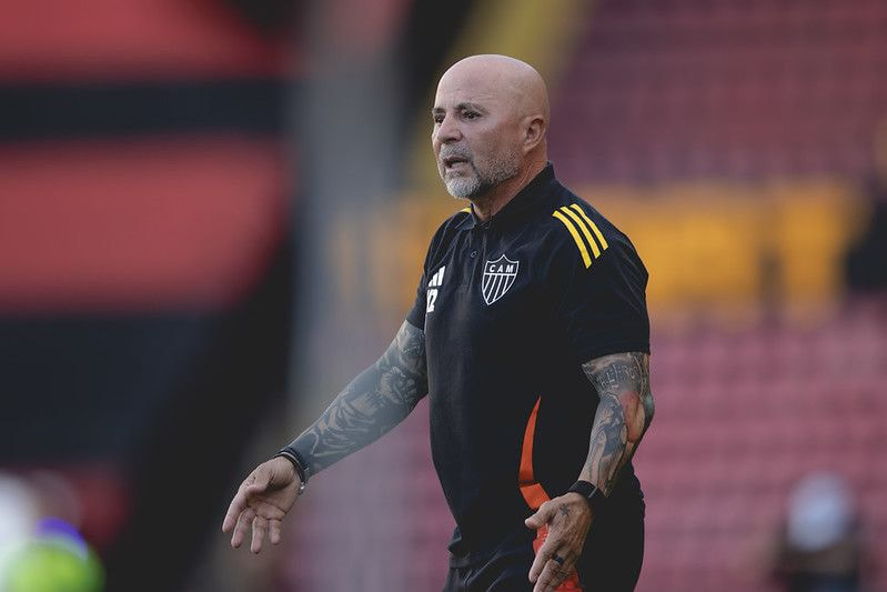 Imagem da noticia Sampaoli elogia reação do Atlético e explica rodízio: ''Todos se sentirem importante''