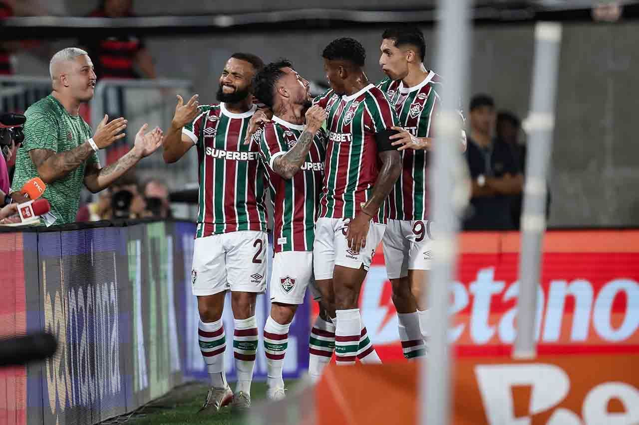 Imagem da noticia Fluminense vence o líder Flamengo e entra no G-6 do Brasileirão