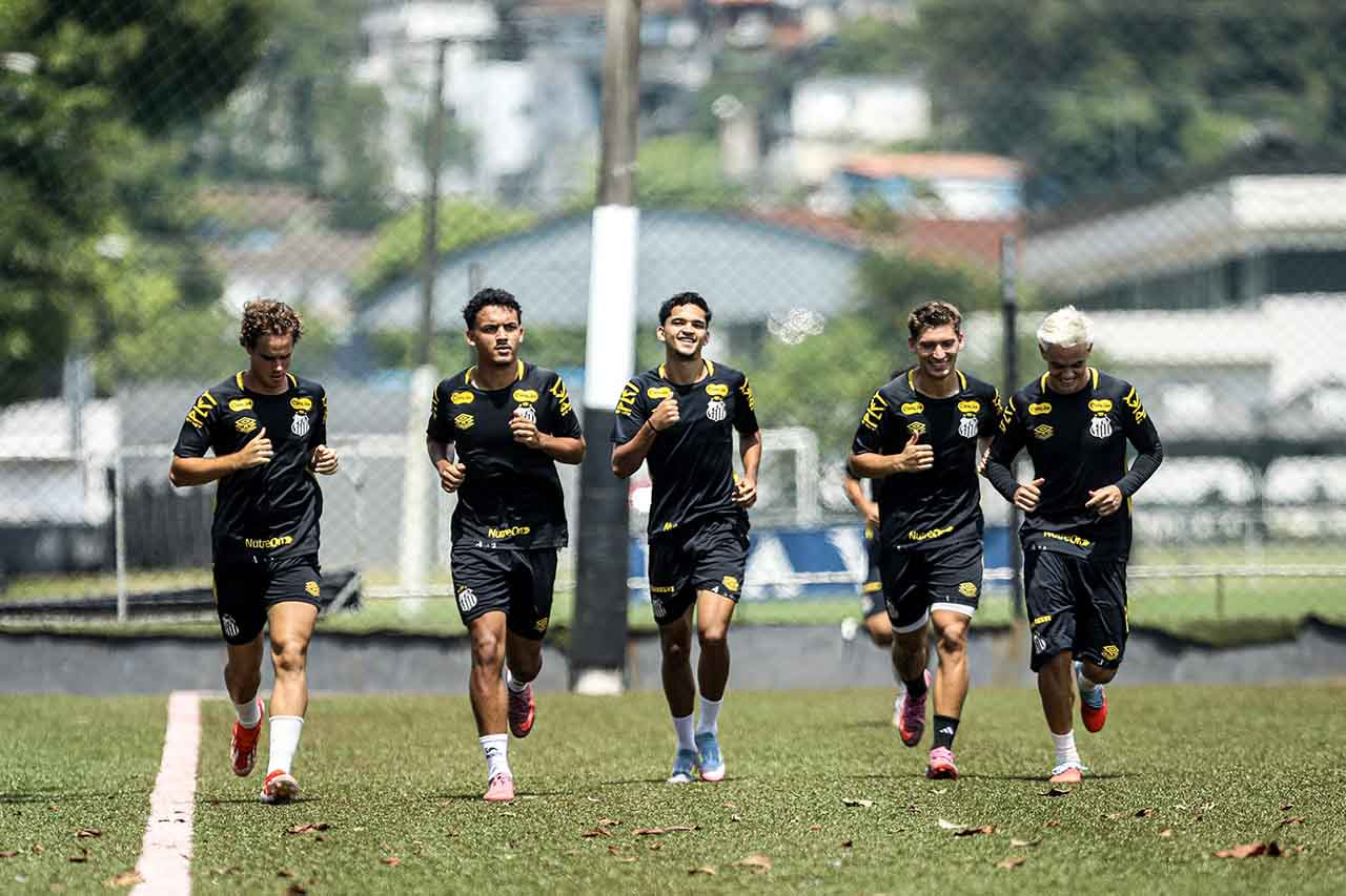 Imagem da noticia Com time em alta, Santos se prepara para a Copinha
