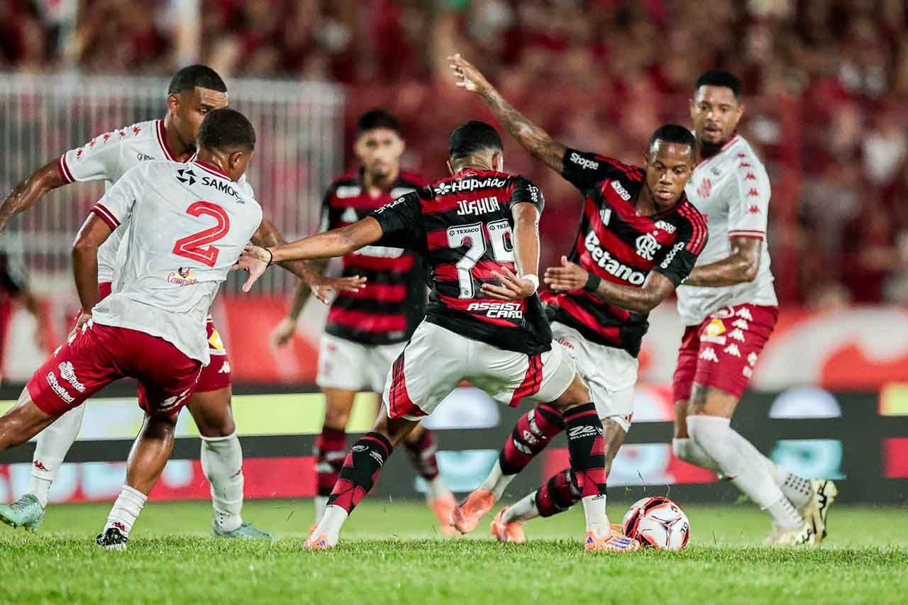 Imagem da noticia Haitiano Garrinsha brilha e Bangu vence o Flamengo no Carioca