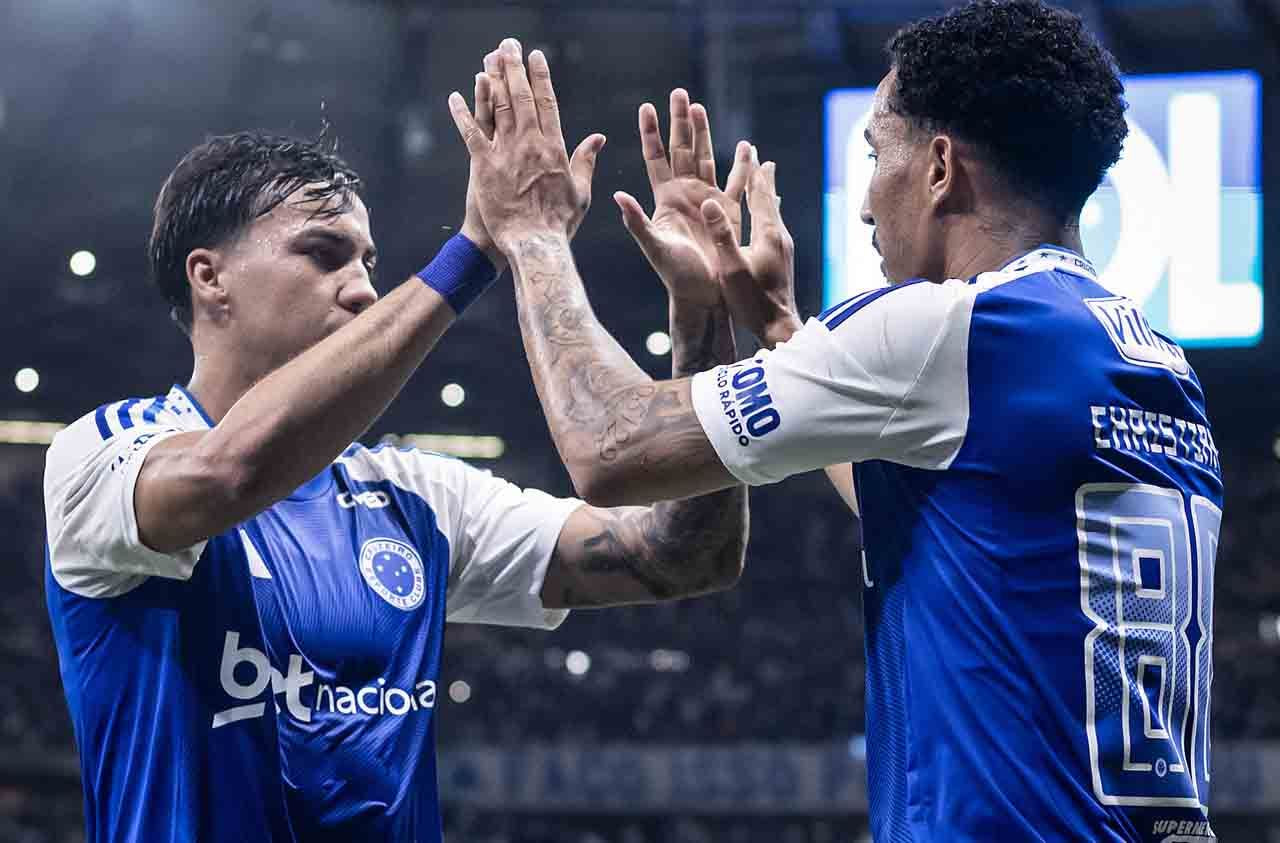 Imagem da noticia Cruzeiro é avassalador na estreia dos titulares e goleia o Uberlândia