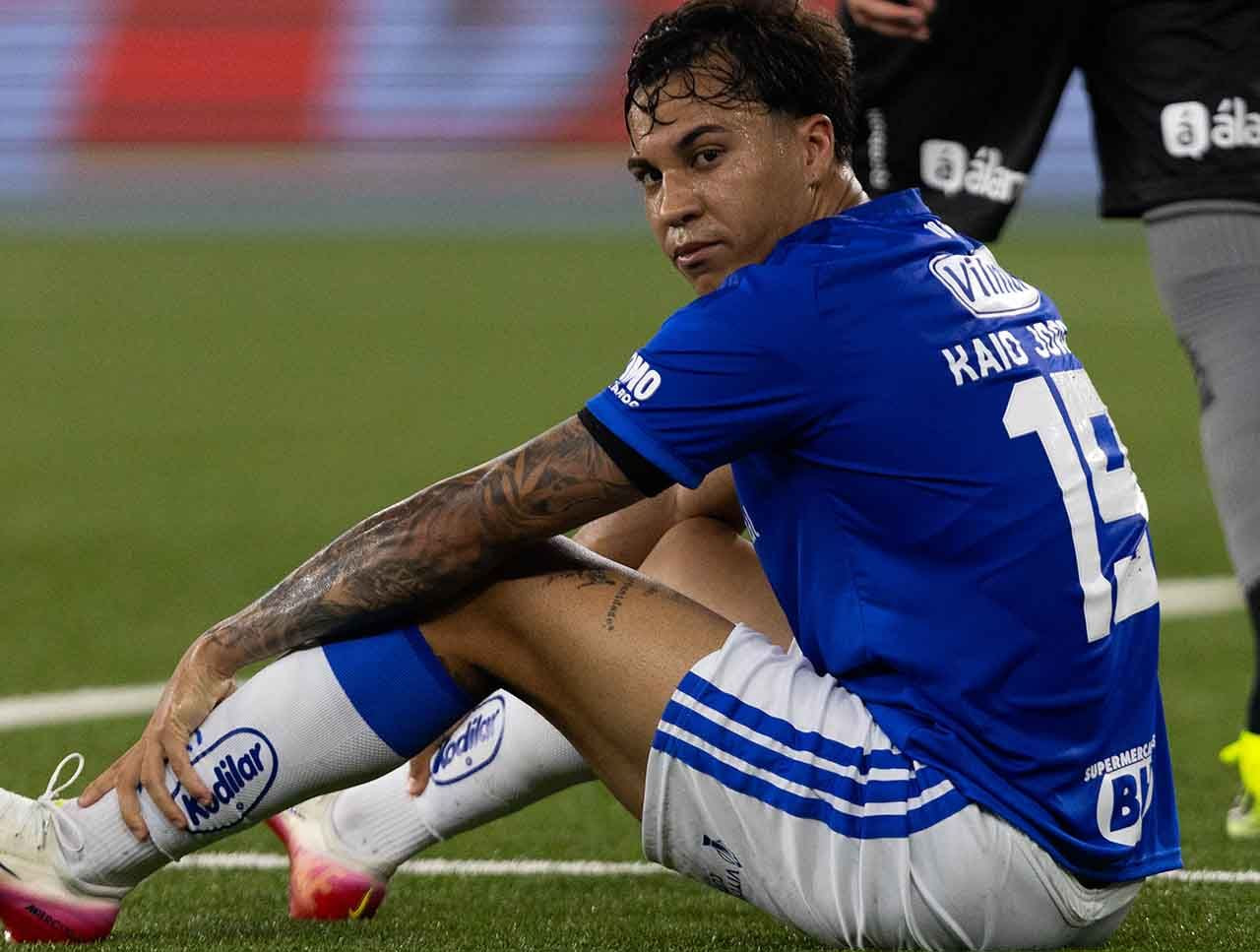 Imagem da noticia Kaio Jorge, atônito: “Não sei o que aconteceu com o Cruzeiro no segundo tempo”