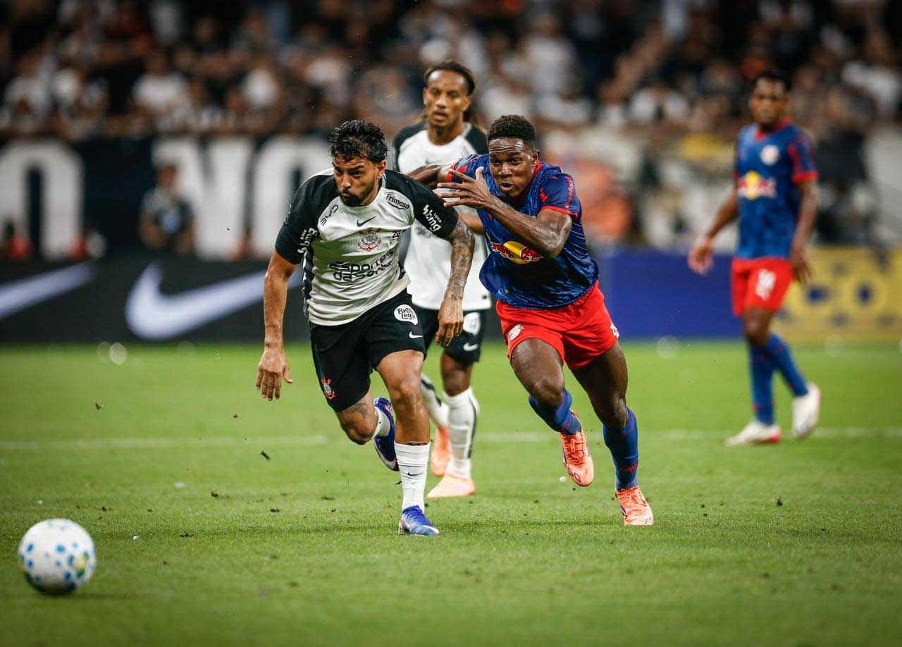 Imagem da noticia Corinthians vence Bragantino e conquista 1ª vitória no Brasileiro