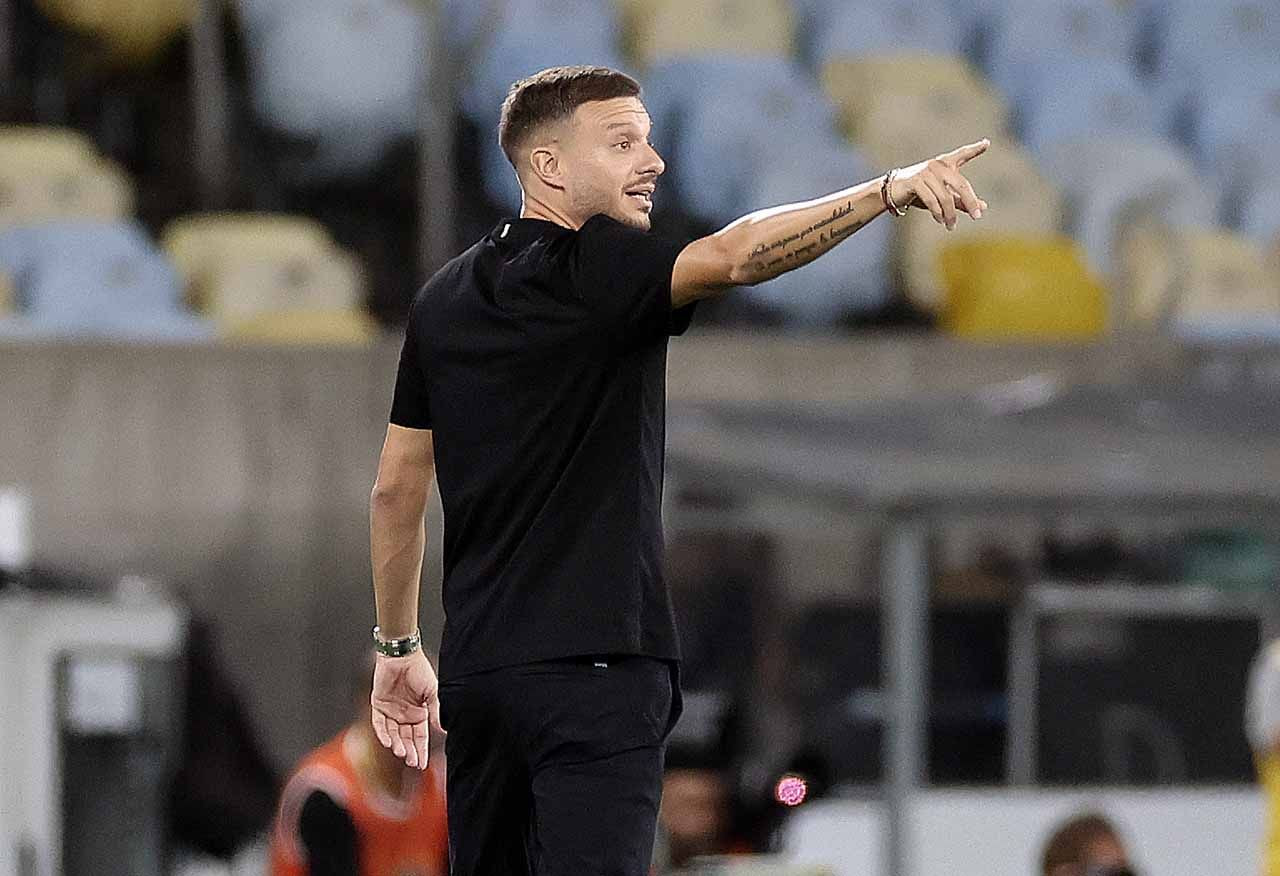 Imagem da noticia Anselmi cobra diretoria e veta novas saídas no Botafogo