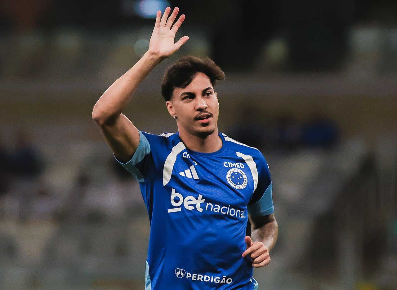 Imagem da noticia Na estreia de Artur Jorge, Cruzeiro domina Vitória e vence a primeira no Brasileirão