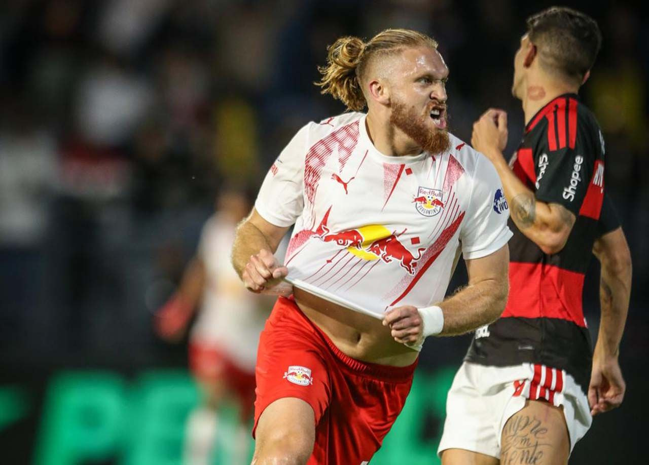 Imagem da noticia Bragantino atropela Flamengo e encerra invencibilidade de Jardim