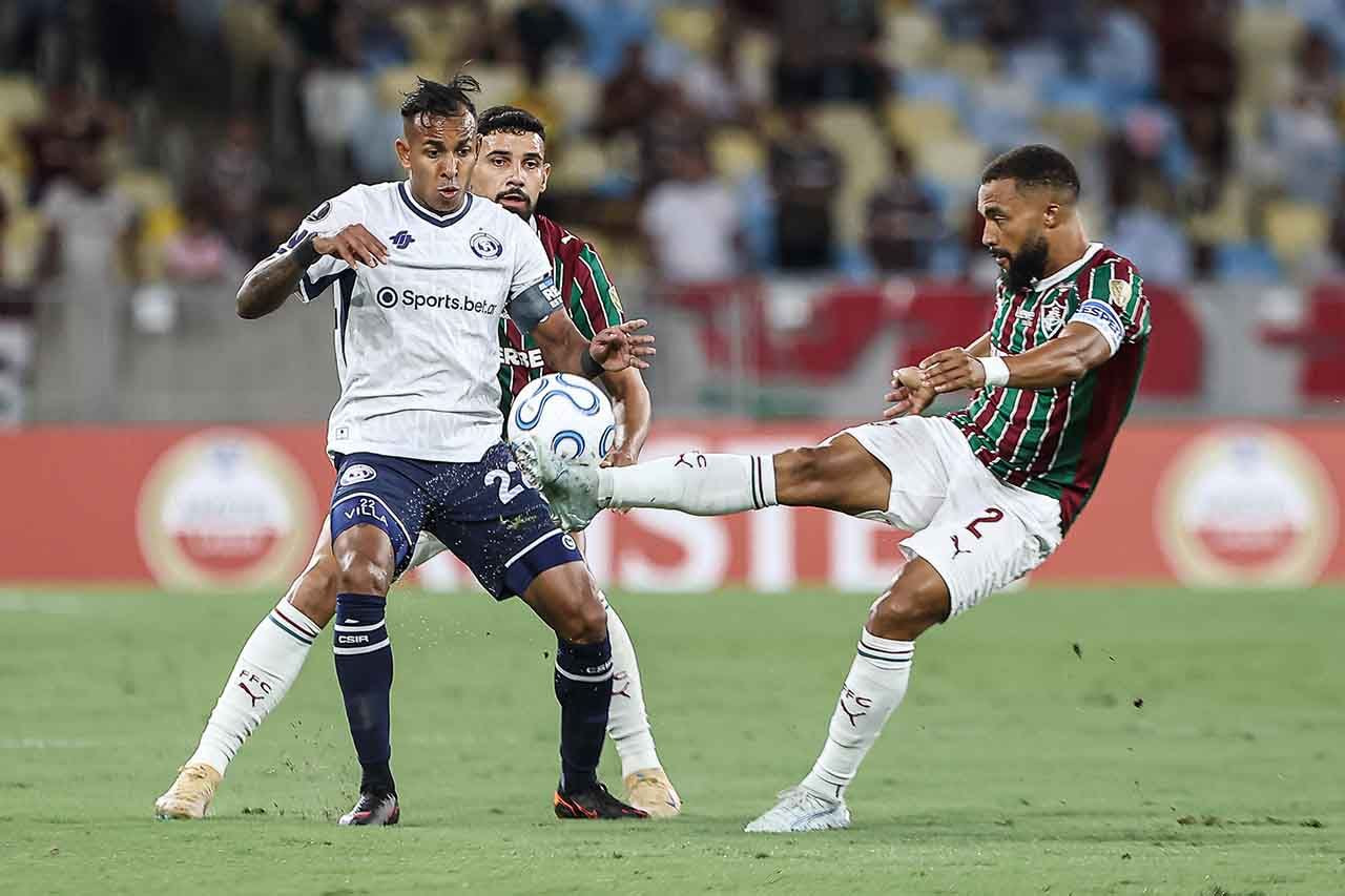 Imagem da noticia Fluminense leva virada no Maracanã e se complica na Libertadores