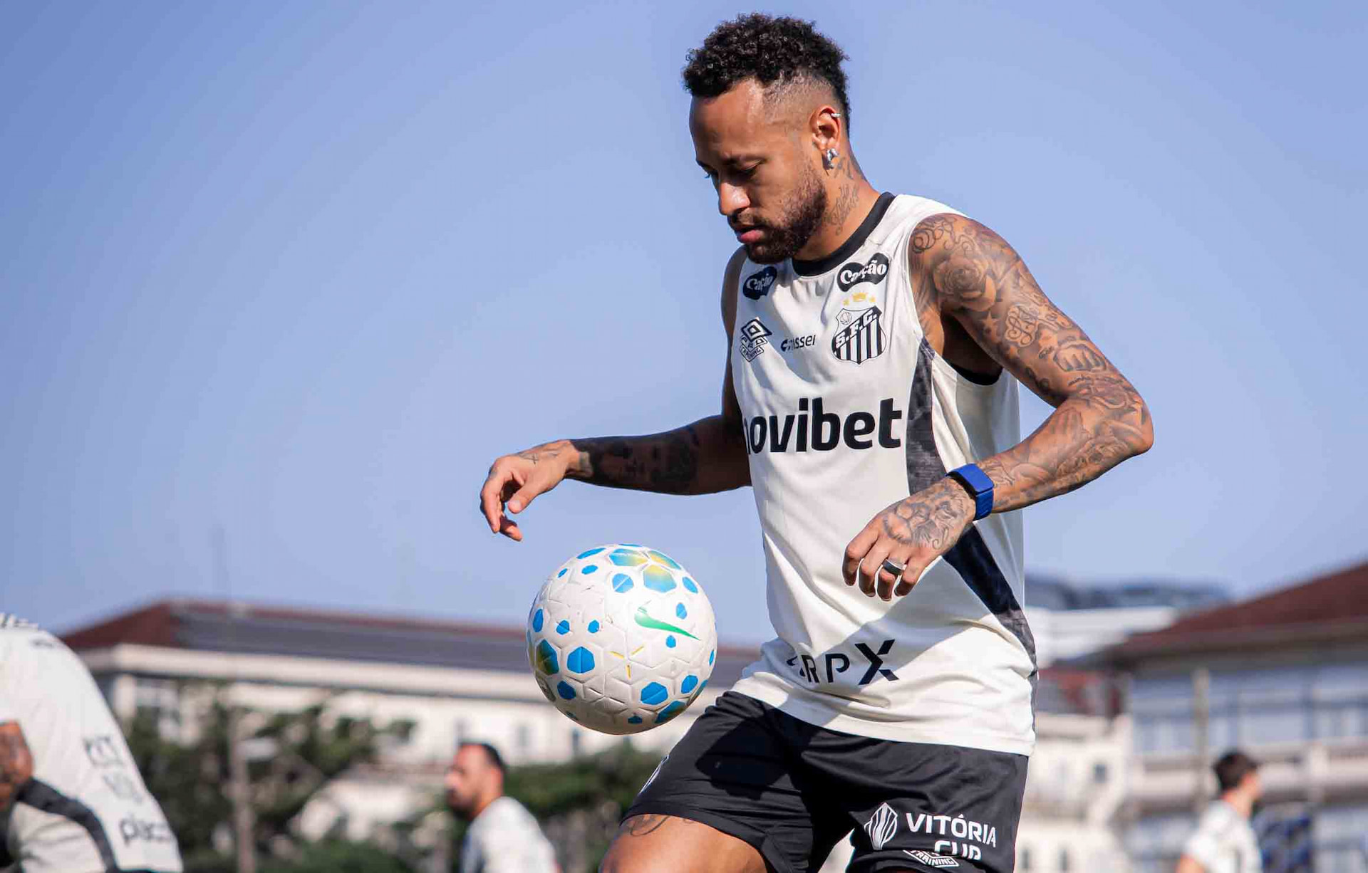 Imagem da noticia Neymar encerra maratona na Vila sob pressão e protagonismo no Santos