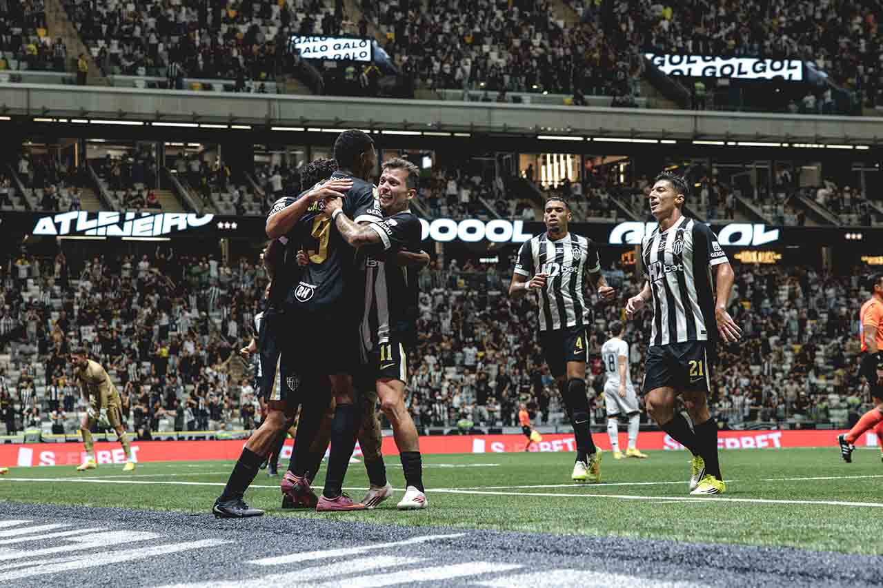 Imagem da noticia Atlético leva susto, mas vence Ceará e abre vantagem na Copa do Brasil