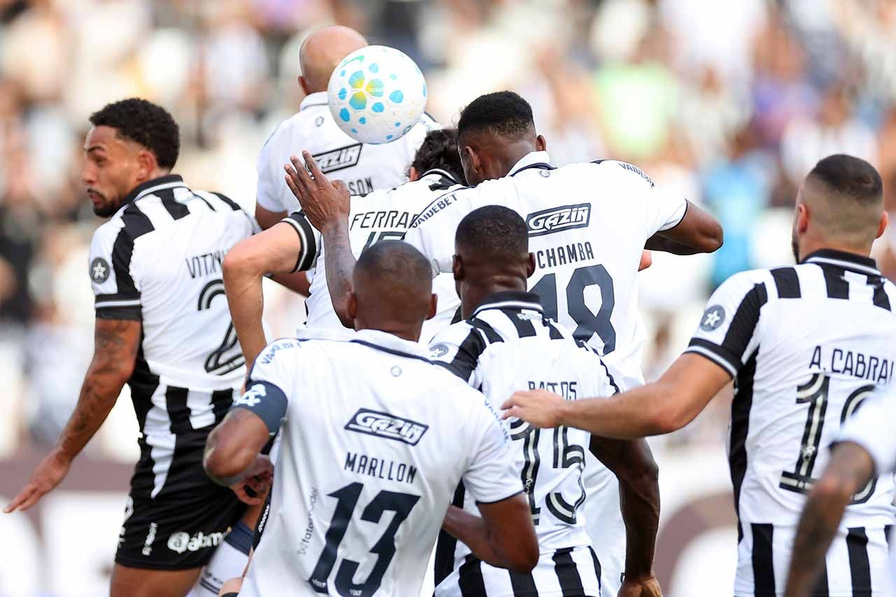 Imagem da noticia Botafogo sai na frente, mas cede virada ao Remo no Nilton Santos