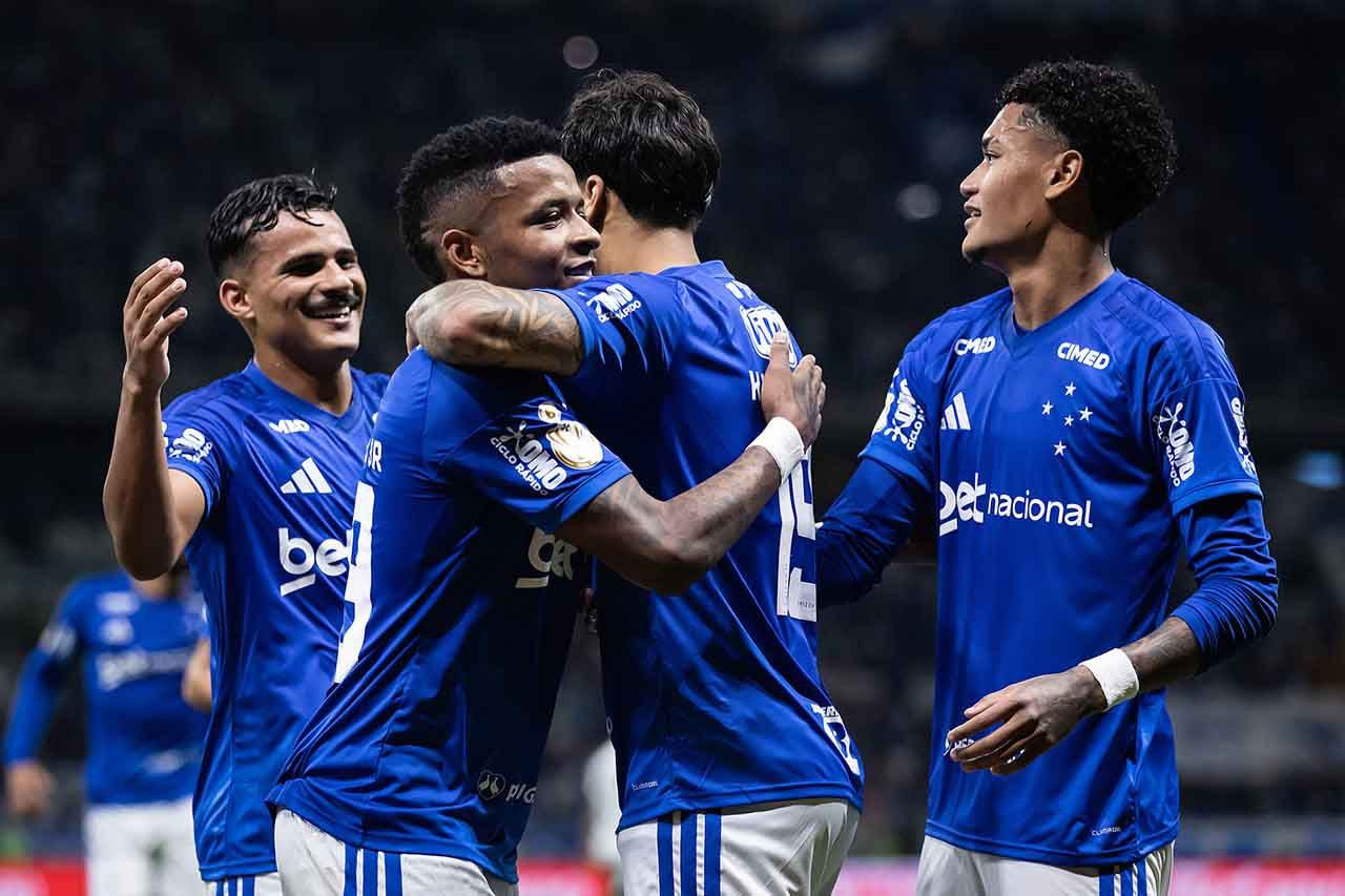 Imagem da noticia Cruzeiro vence Goiás e avança na Copa do Brasil