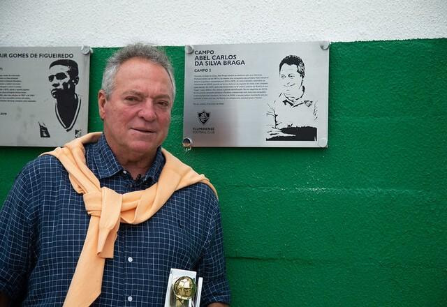 Imagem da noticia Fluminense homenageia Abel Braga e batiza campo de CT com nome do ex-técnico
