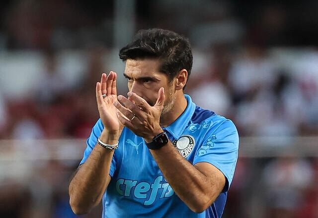 Seneme afirma que Abel Ferreira deveria ter sido expulso por confusão com Calleri