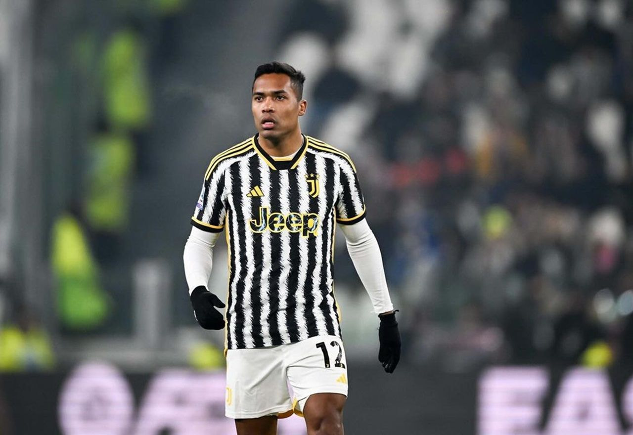 Imagem da noticia Flamengo se aproxima de acerto com Alex Sandro, ex-Juventus