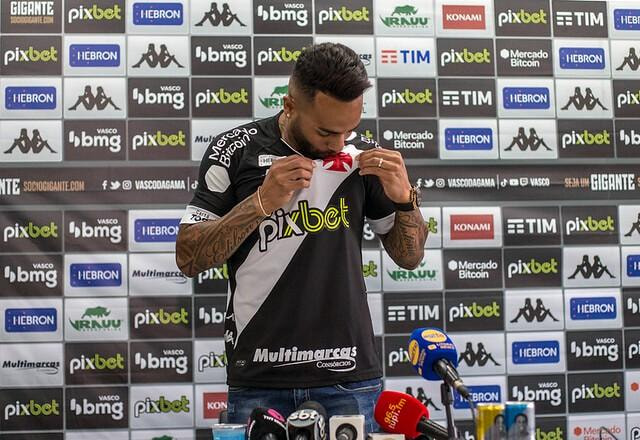 Imagem da noticia Apresentado, Alex Teixeira se vê pronto para ser ídolo no Vasco: "É para poucos"