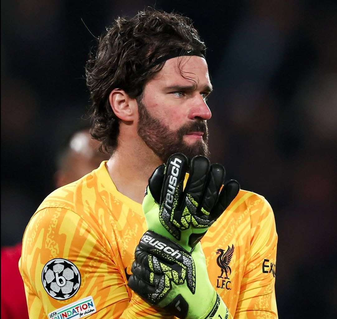 Alisson é eleito o melhor jogador da semana da Champions League