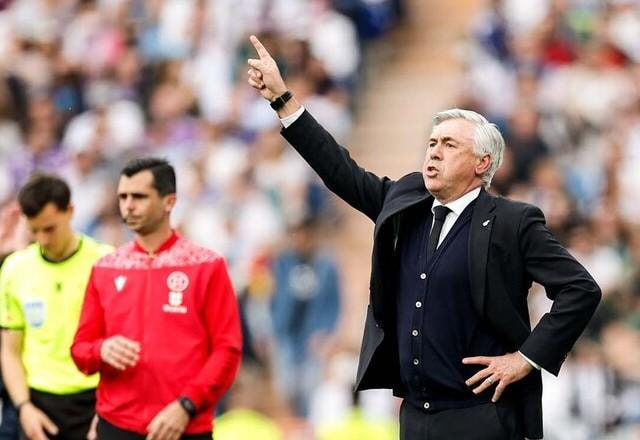 Feito inédito: Carlo Ancelotti conquista as cinco principais ligas da Europa