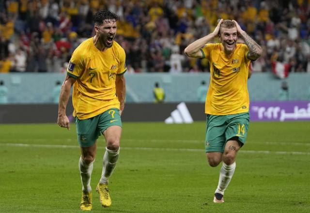 Imagem da noticia Austrália vence Dinamarca e se classifica às oitavas de final da Copa