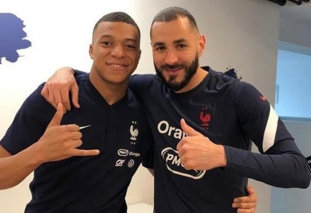 Benzema afirma que Mbappé ainda vai jogar no Real Madrid: "Tenho certeza"