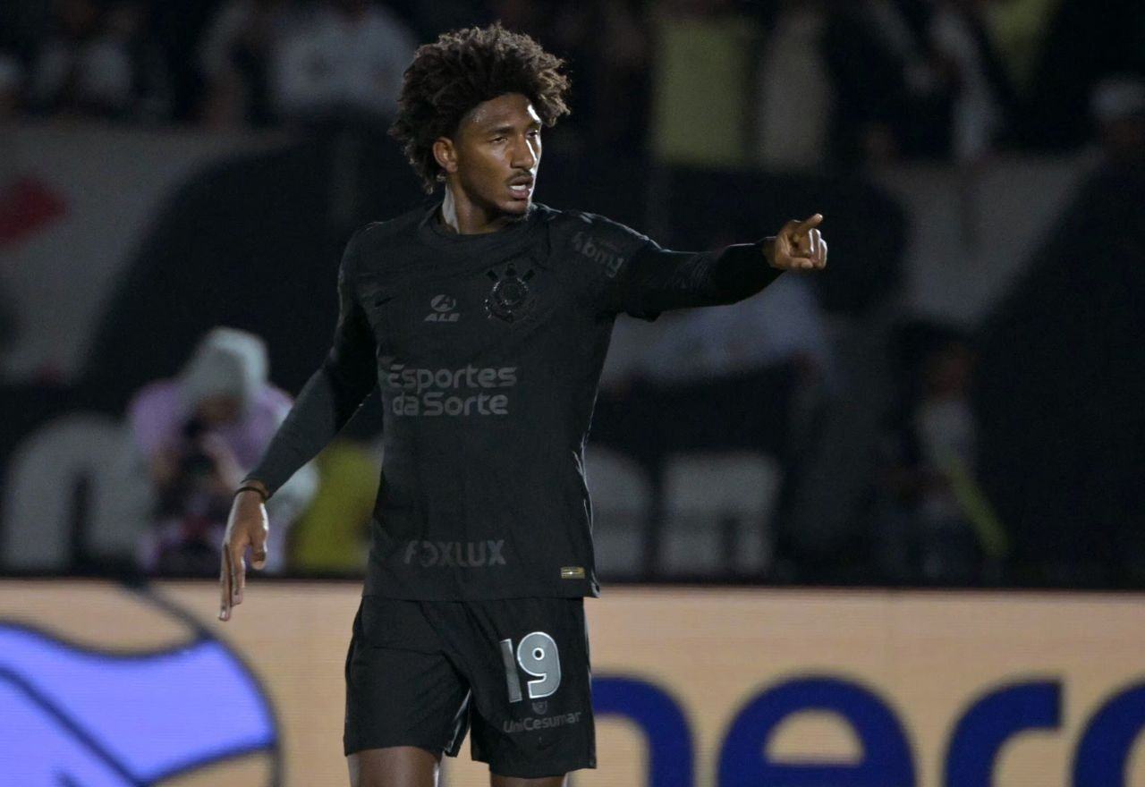 Imagem da noticia Corinthians larga na frente sobre Bragantino nas oitavas da Sul-Americana