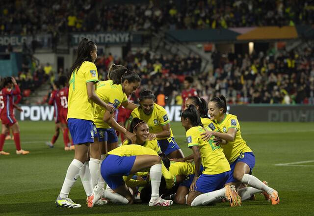 Imagem da noticia Brasil goleia Panamá por 4 a 0 na estreia da Copa do Mundo