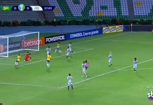 Imagem da noticia Após boa jogada, Adriana abre o placar para o Brasil contra a Argentina