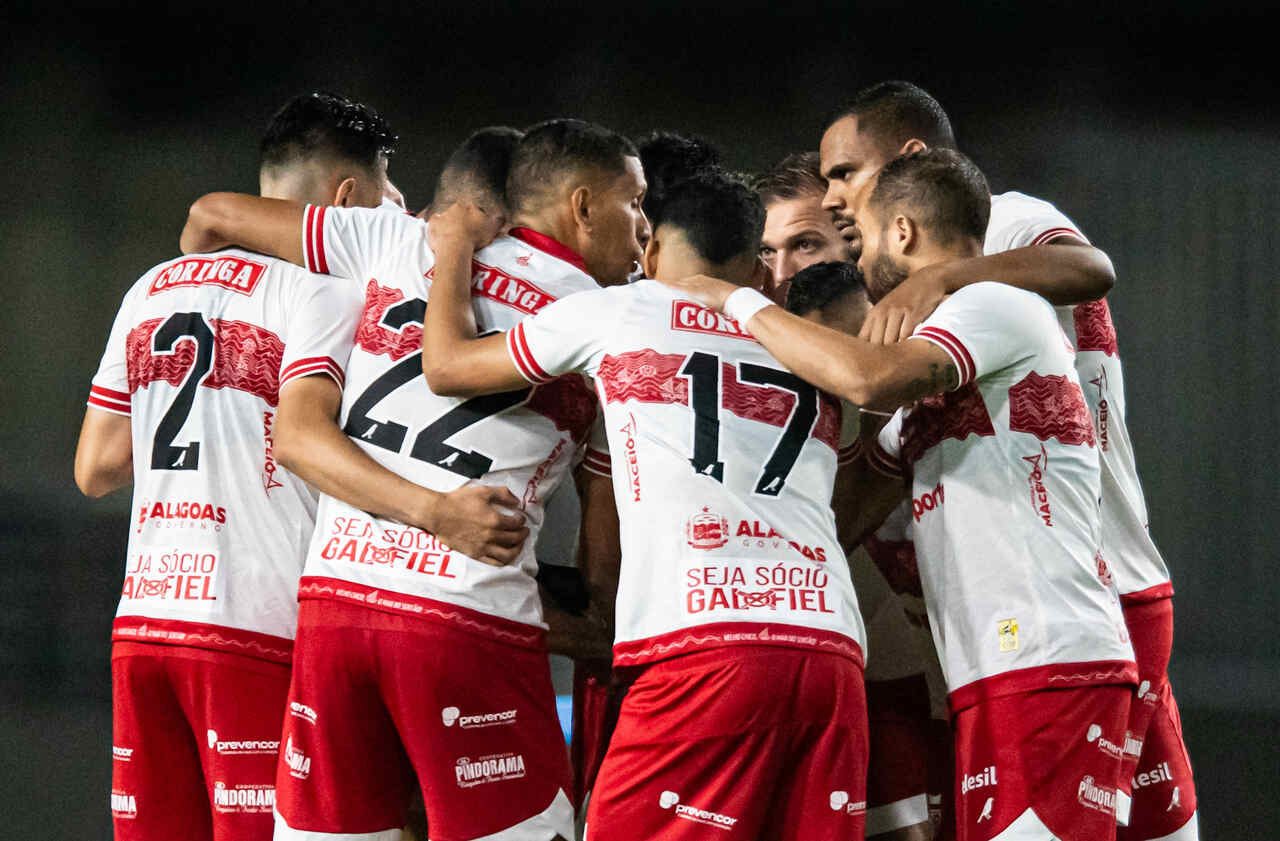 Imagem da noticia CRB vence Novorizontino de goleada e encerra maré de insucessos